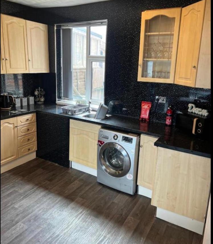 Sea View Apartment Large Balcony Whirlpool Bath 2 Bedrooms Sky Glass Tv Bridlington Exterior photo